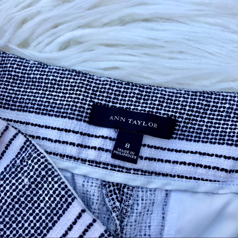 Ann Taylor striped shorts - Picture 4 of 4
